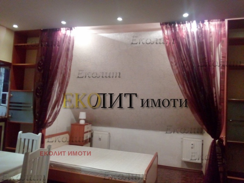 Дава под нем  1-стаен, град София, Лозенец •  450 EUR • ID 92384968 — holmes.bg - [1] 
