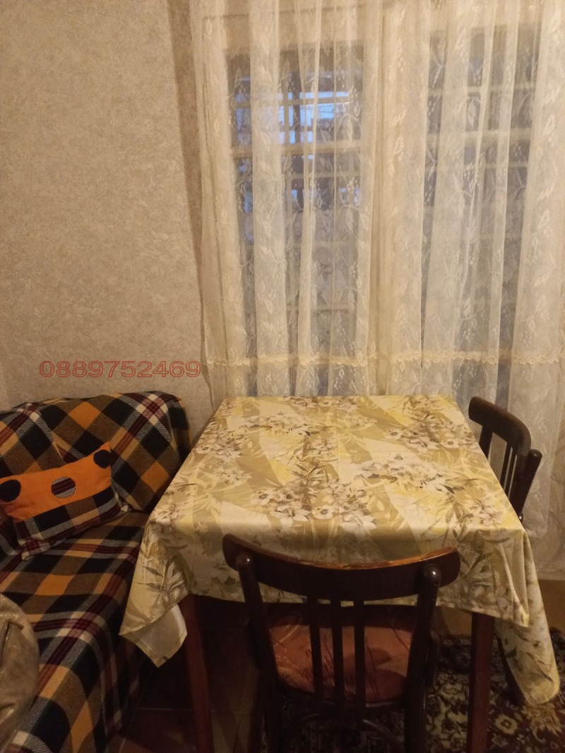 Дава под наем ЕТАЖ ОТ КЪЩА, гр. Плевен, Идеален център, снимка 4 - Етаж от къща - 52785308