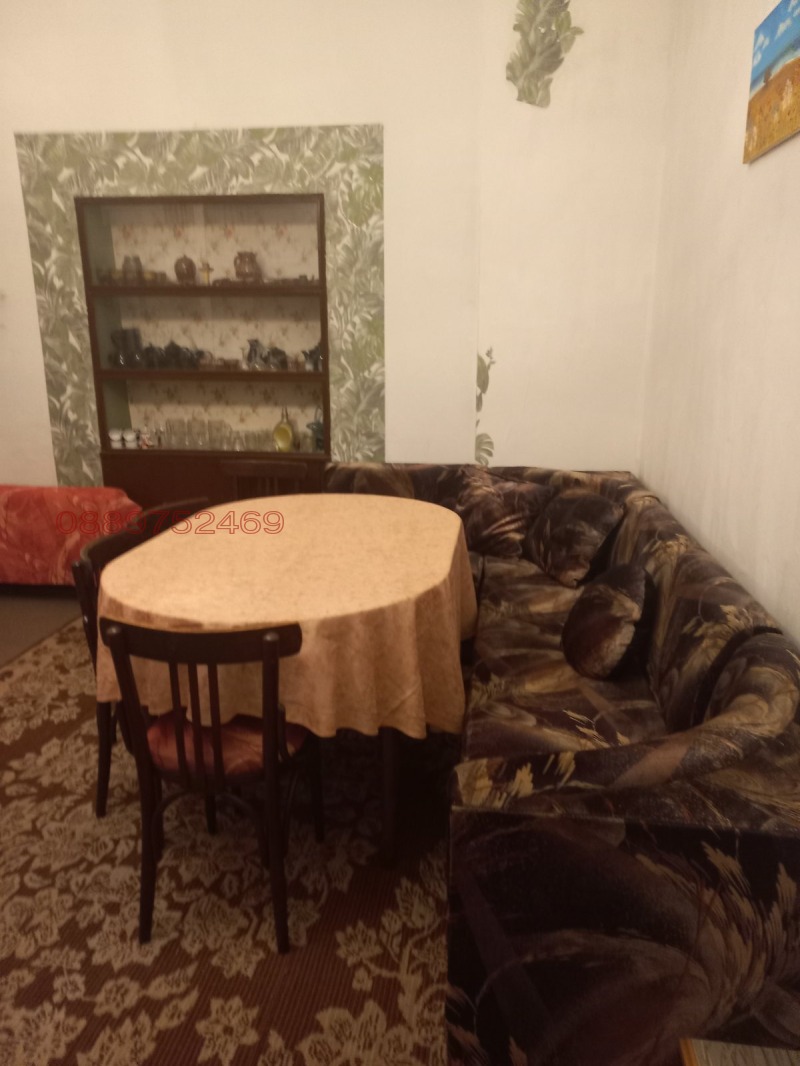 Дава под наем ЕТАЖ ОТ КЪЩА, гр. Плевен, Идеален център, снимка 3 - Етаж от къща - 52785308