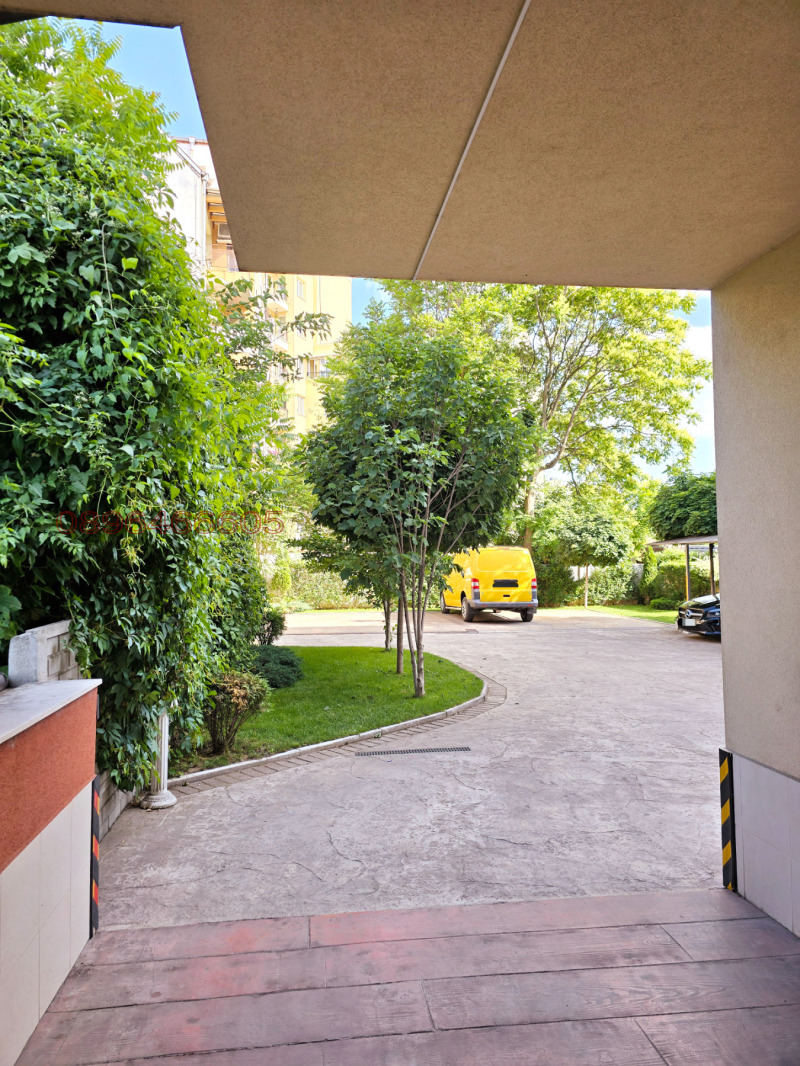 Издаје се  1 спаваћа соба Софија , Триагалника , 65 м2 | 18030721 - слика [9]