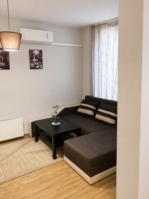 Дава под наем 2-СТАЕН, гр. София, Хладилника