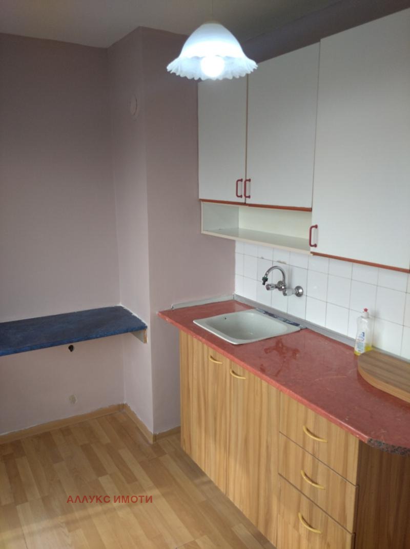 Te huur  Studio Ruse , Zdravets Iztok , 42 m² | 17467342 - afbeelding [2]