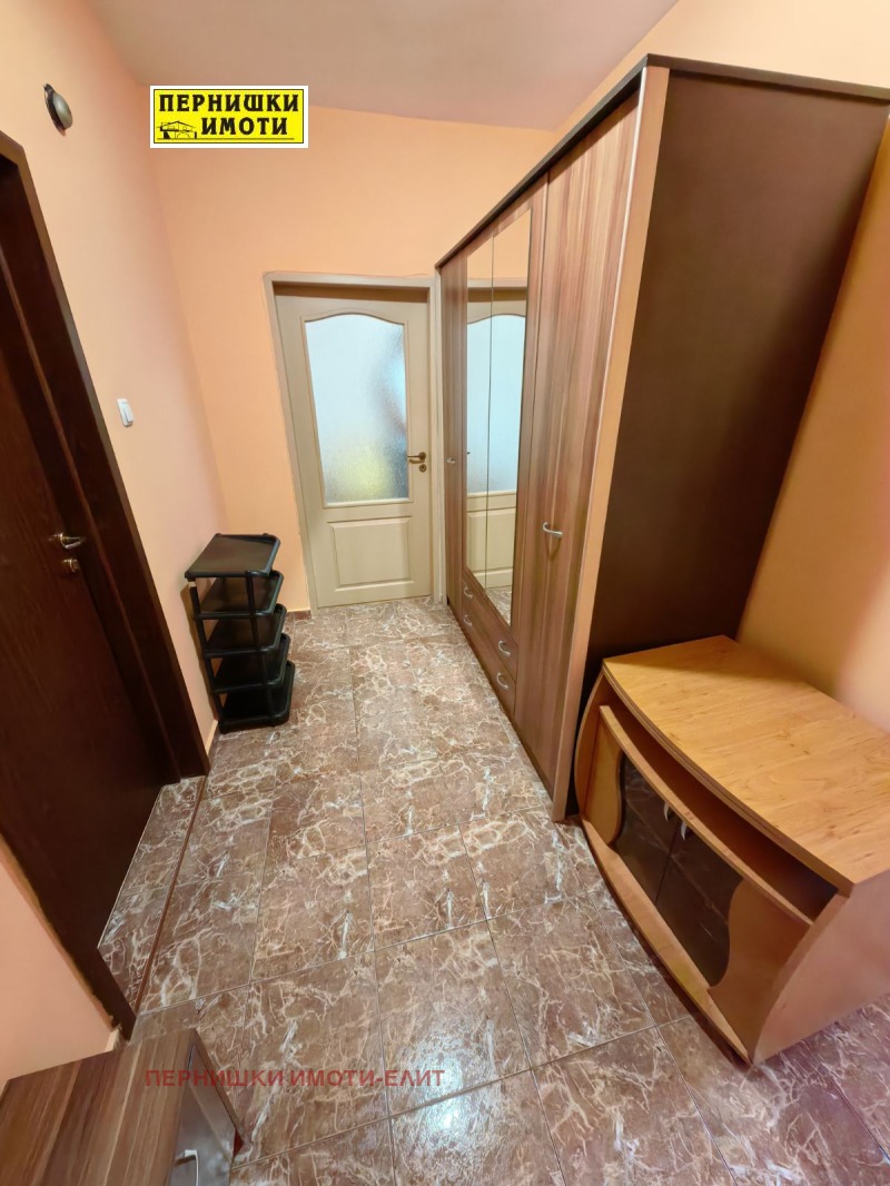 Kiadó  Stúdió Pernik , Iztok , 45 négyzetméter | 37824795 - kép [8]