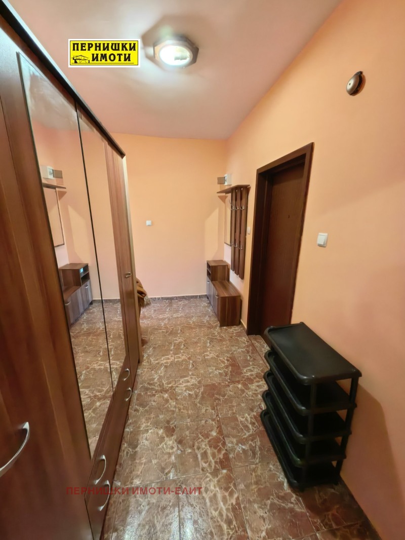 Kiadó  Stúdió Pernik , Iztok , 45 négyzetméter | 37824795 - kép [9]