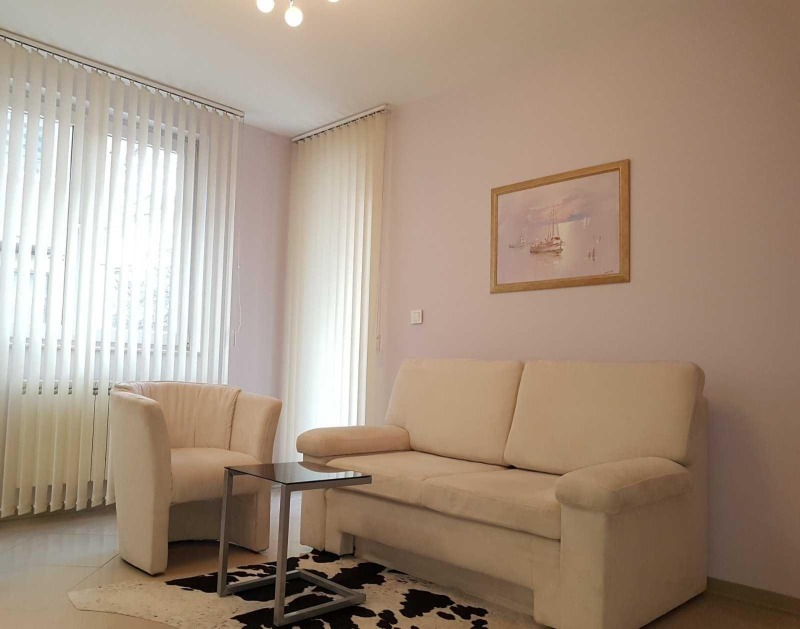 Do wynajęcia  1 sypialnia Sofia , Lozenec , 61 mkw | 98520506 - obraz [2]