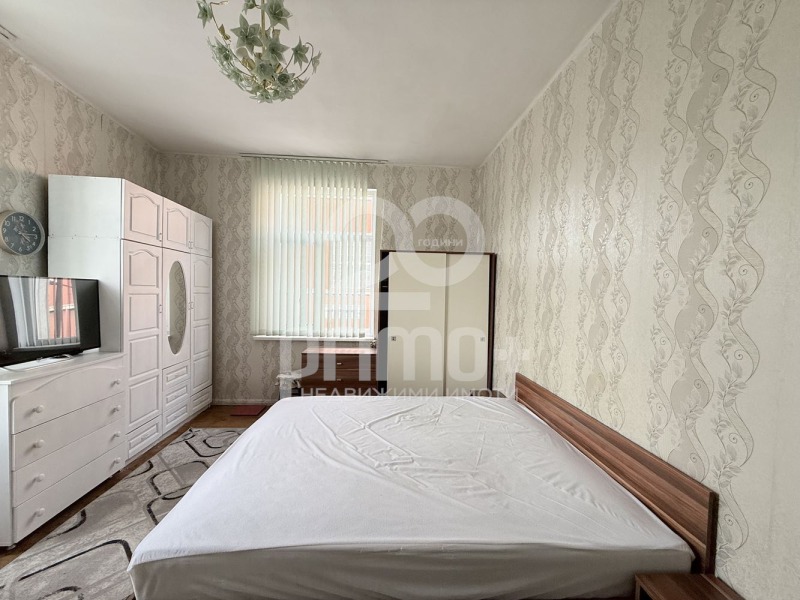 Издаје се  1 спаваћа соба Софија , Центар , 60 м2 | 30570131