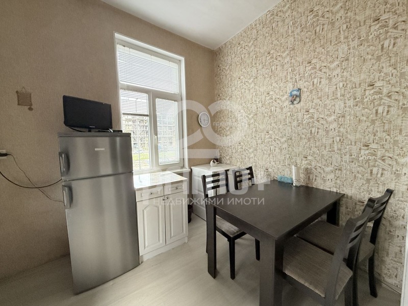 Издаје се  1 спаваћа соба Софија , Центар , 60 м2 | 30570131 - слика [6]
