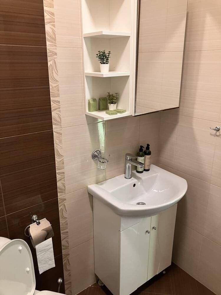 Дава под наем 3-СТАЕН, гр. София, Витоша, снимка 7 - Апартаменти - 56521021