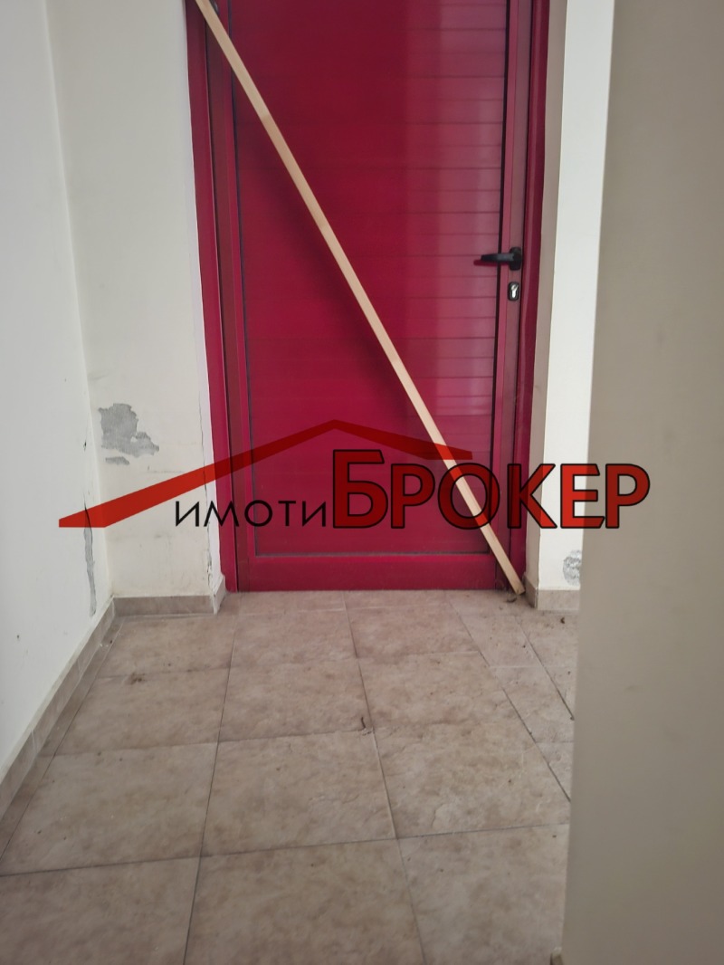 De inchiriat  Magazin Sliven , Cluțohor , 120 mp | 74207581 - imagine [11]