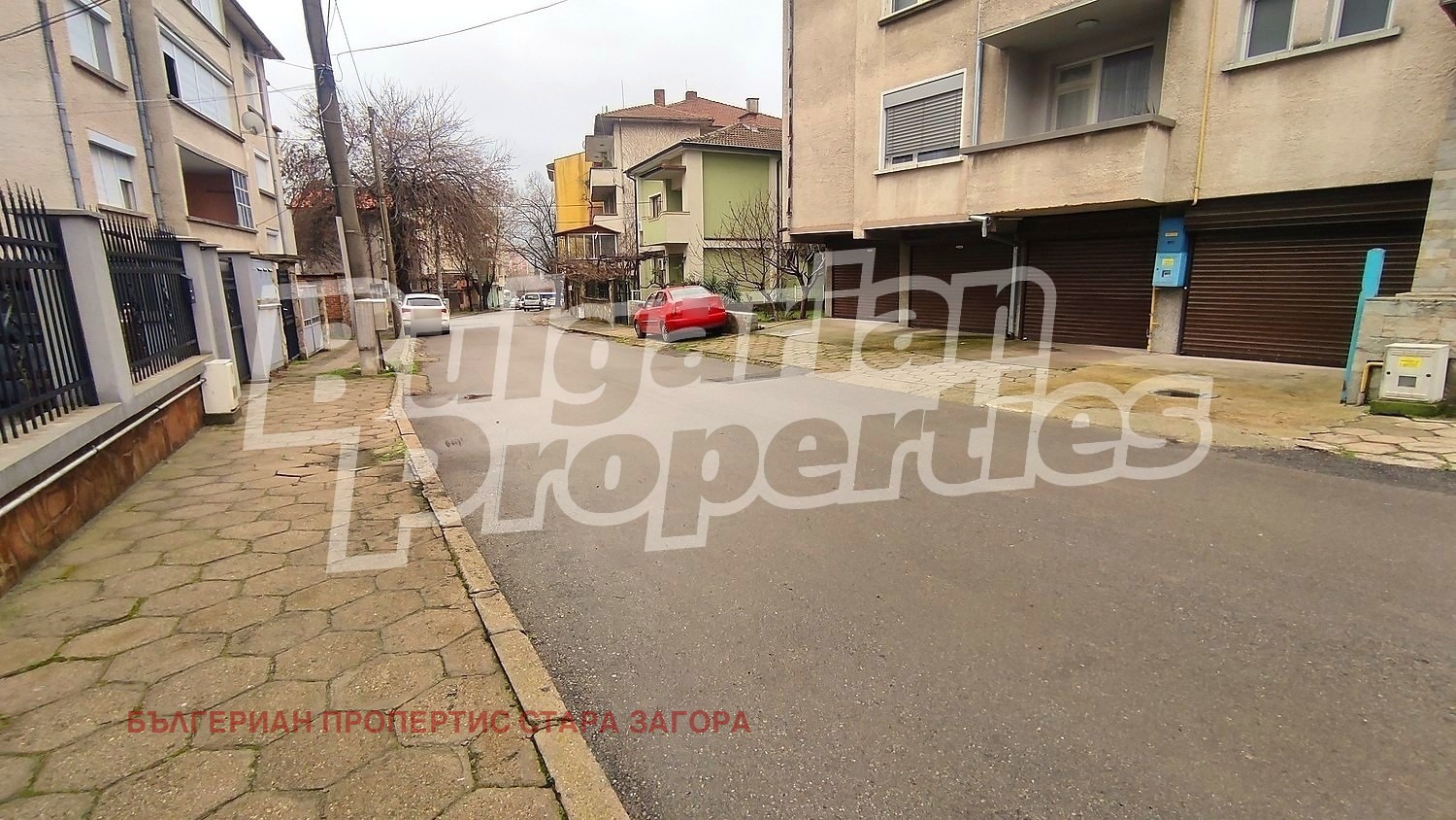 Дава под наем ГАРАЖ, ПАРКОМЯСТО, гр. Стара Загора, Казански - изток, снимка 5 - Гаражи и паркоместа - 54352927