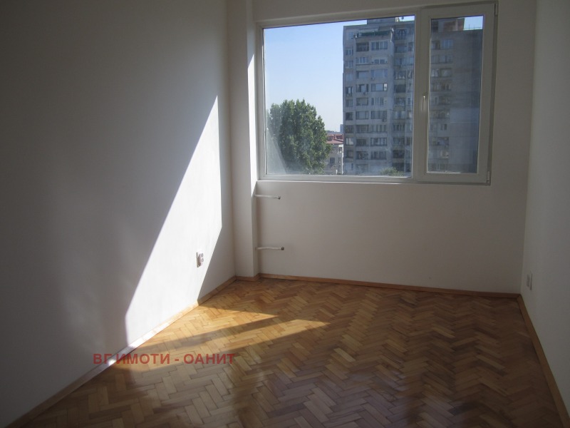 K pronájmu  2 ložnice Sofia , Izgrev , 180 m2 | 83047717 - obraz [9]