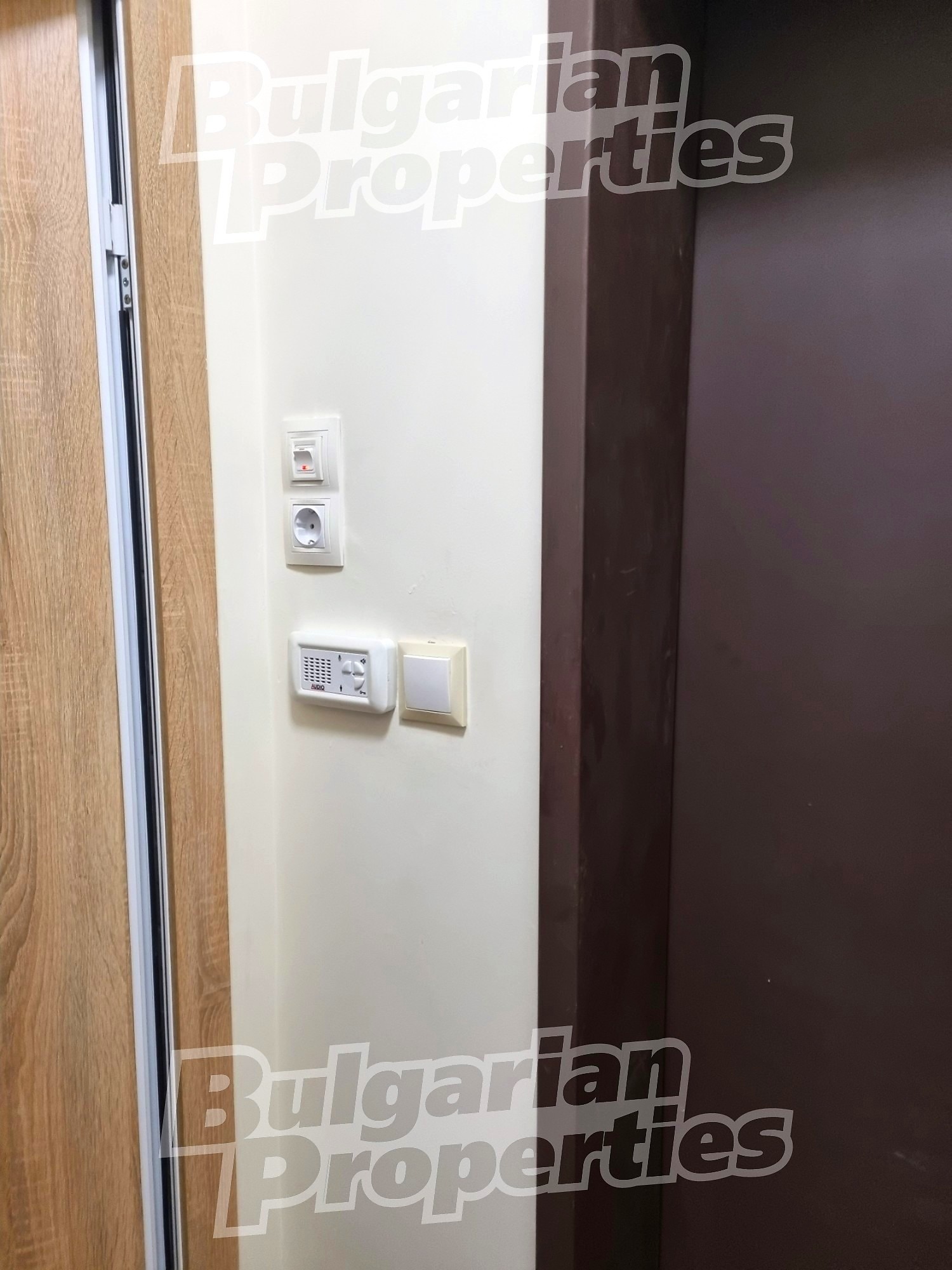 Дава под наем 2-СТАЕН, гр. Варна, Левски 1, снимка 15 - Апартаменти - 54295835