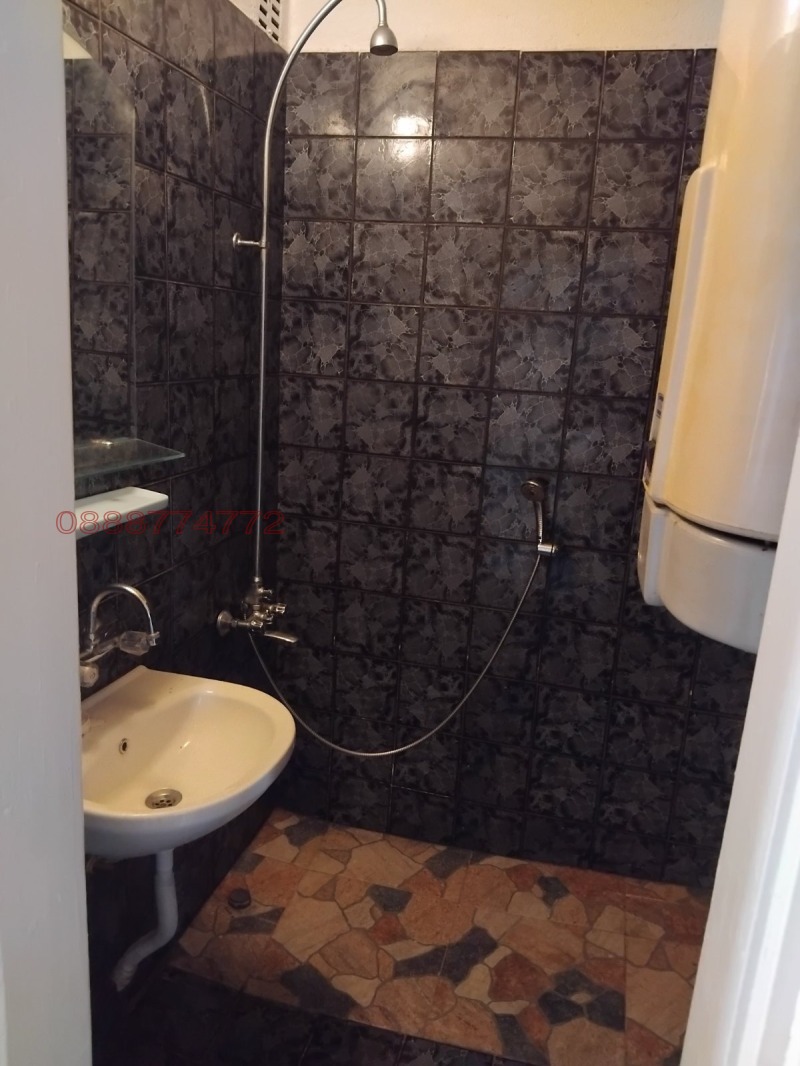 Издаје се  2 спаваће собе Софија , Сухата река , 100 м2 | 12165369 - слика [13]