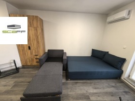 Στούντιο Κγιουτσυκ Παρηζ, Πλοβδηβ 5
