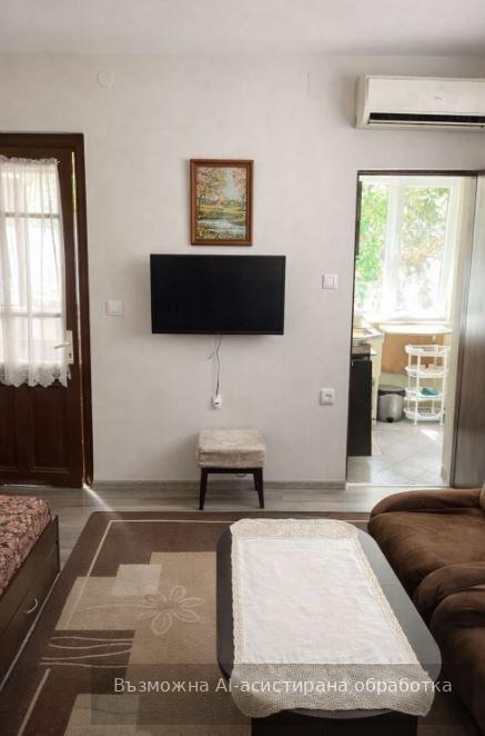 Дава под наем ЕТАЖ ОТ КЪЩА, гр. Варна, ВИНС-Червен площад, снимка 3 - Етаж от къща - 53379026