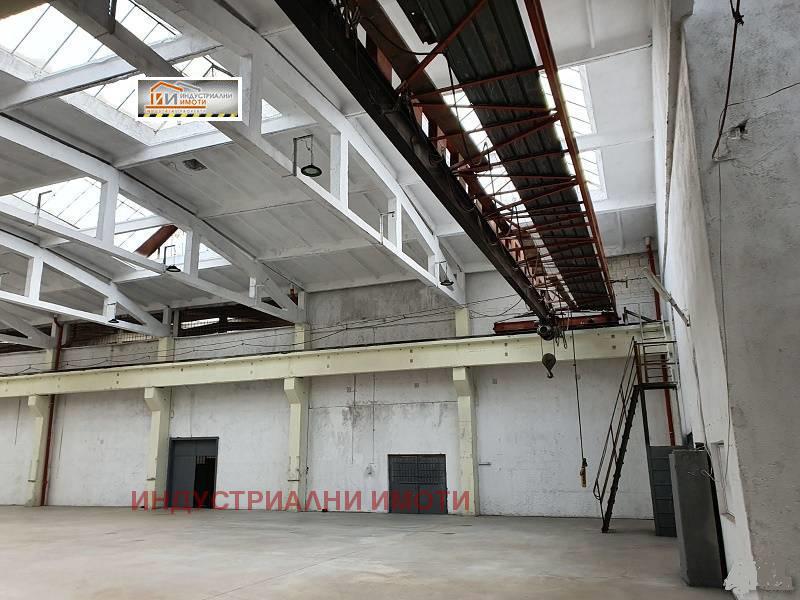 Para alugar  Armazenar Plovdiv , Industrialna zona - Iztok , 1560 m² | 54816501 - imagem [3]