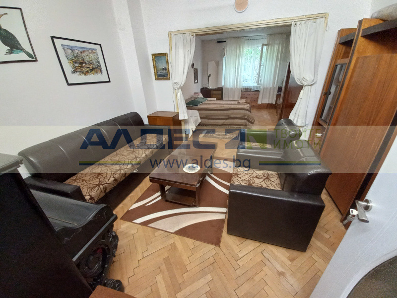 В оренду  1 спальня София , Център , 66 кв.м | 12854195