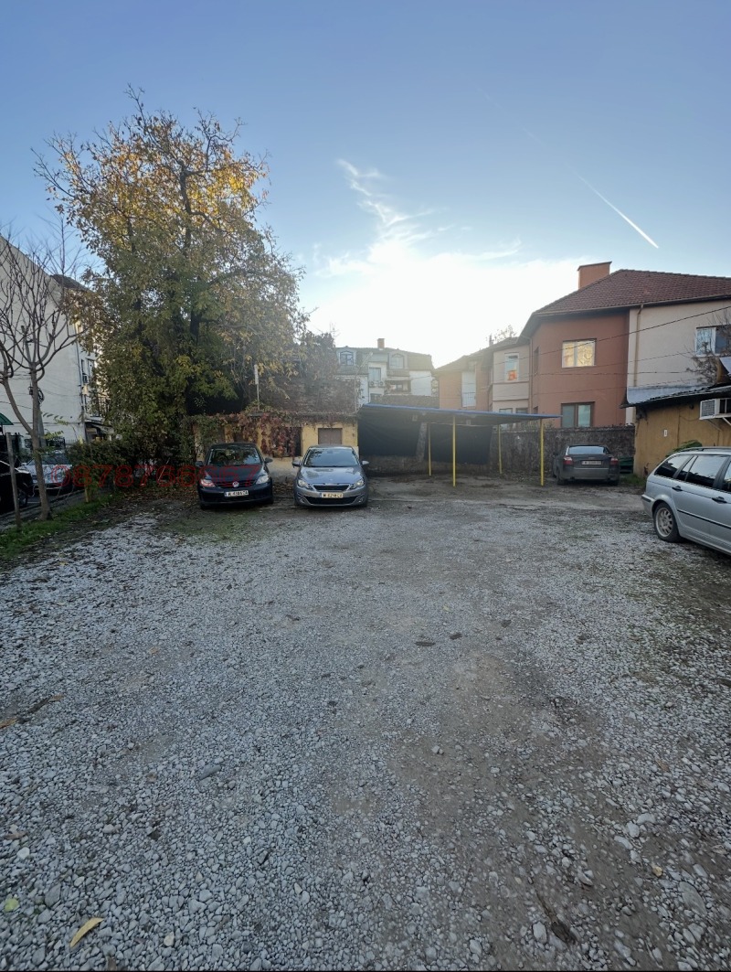 Дава под наем ГАРАЖ, ПАРКОМЯСТО, гр. Монтана, Идеален център, снимка 3 - Гаражи и паркоместа - 52782213