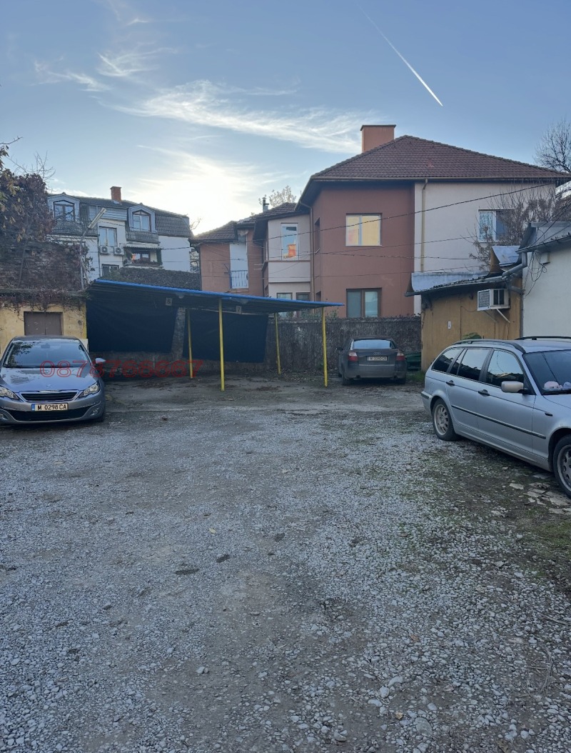 Дава под наем ГАРАЖ, ПАРКОМЯСТО, гр. Монтана, Идеален център, снимка 2 - Гаражи и паркоместа - 52782213