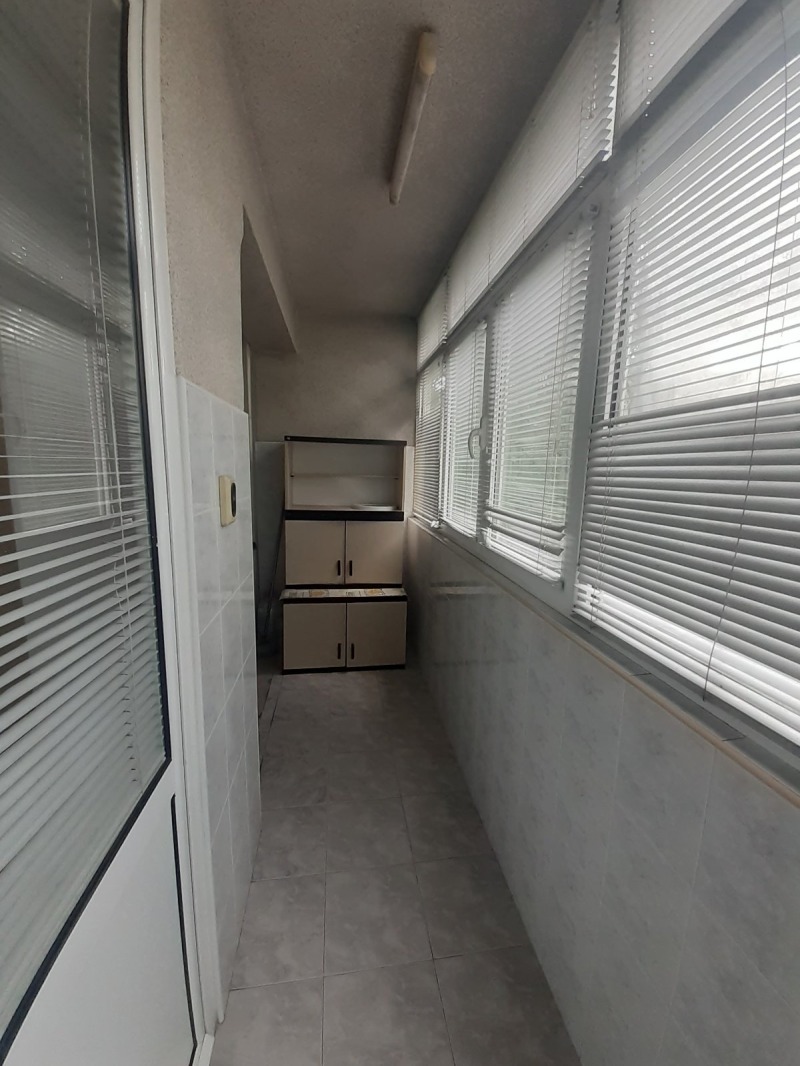 Дава под наем 2-СТАЕН, гр. Шумен, Център, снимка 5 - Апартаменти - 53448787