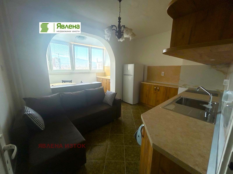 Zu vermieten  1 Schlafzimmer Sofia , Banischora , 67 qm | 39893413