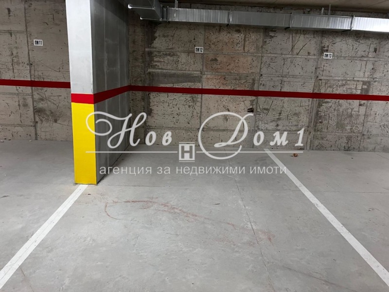 Дава под наем ГАРАЖ, ПАРКОМЯСТО, гр. Варна, Център, снимка 3 - Гаражи и паркоместа - 52501377