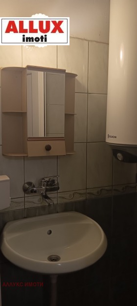 1 makuuhuone Zdravets Iztok, Ruse 9