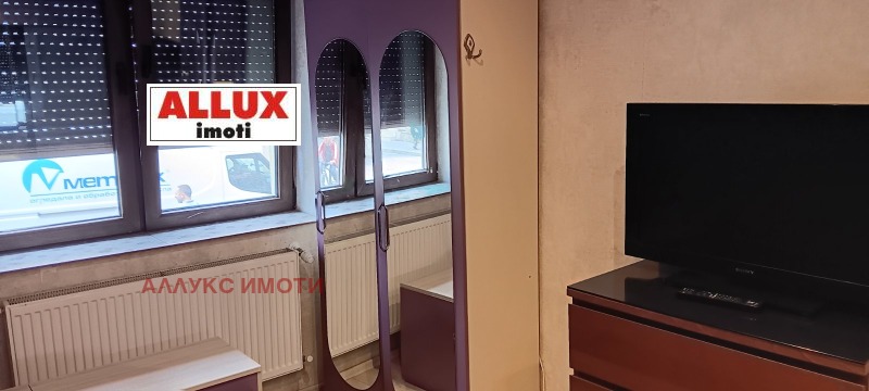 Издаје се  2 спаваће собе Русе , Центар , 100 м2 | 78000549 - слика [10]