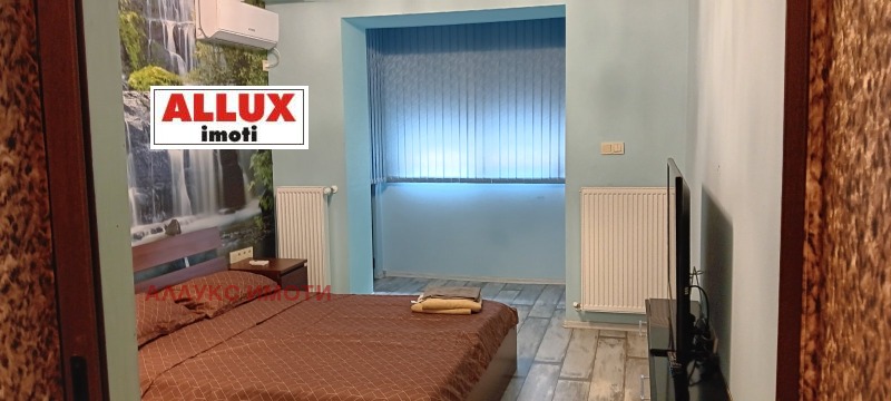 Издаје се  2 спаваће собе Русе , Центар , 100 м2 | 78000549 - слика [12]