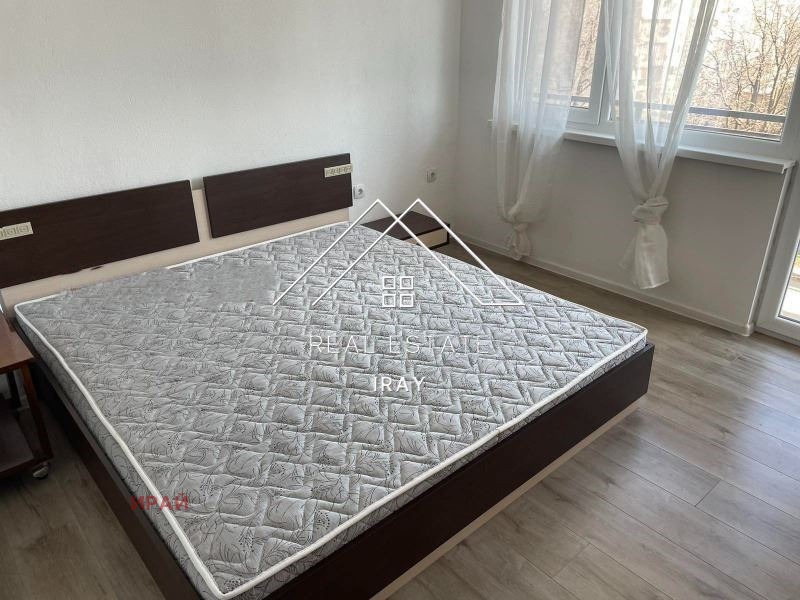 Te huur  2 slaapkamers Stara Zagora , Tri tsjutsjura - jug , 90 m² | 87085145
