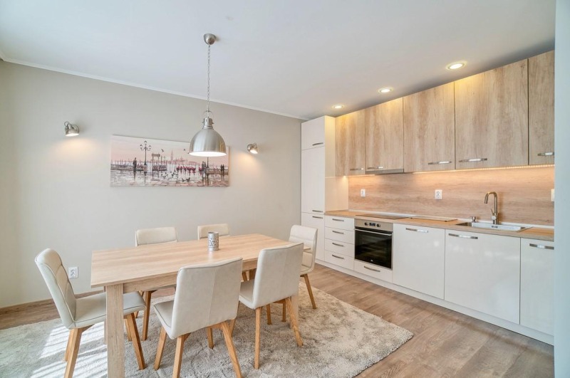 K pronájmu  2 ložnice Sofia , Lozenec , 117 m2 | 84105825