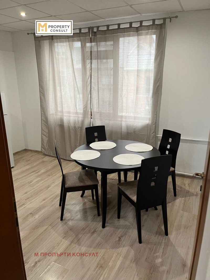 Дава под наем 3-СТАЕН, гр. Плевен, Идеален център, снимка 2 - Апартаменти - 52469210