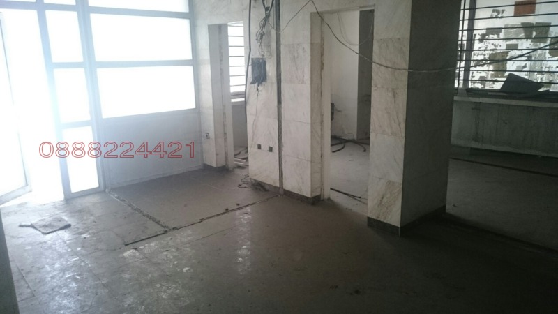 Дава под наем МАГАЗИН, гр. Разлог, област Благоевград, снимка 6 - Магазини - 52778854