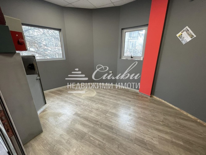A louer  Bureau Choumen , Tsentar , 77 m² | 75845420 - image [2]