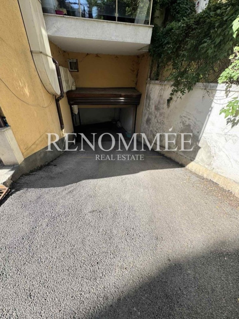 Προς ενοικίαση  Χώρος στάθμευσης Σοφηια , Ρεδυτα , 15 τ.μ | 26765089