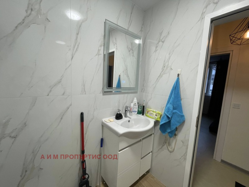 Дава под наем 2-СТАЕН, гр. Благоевград, Идеален център, снимка 11 - Апартаменти - 52469360