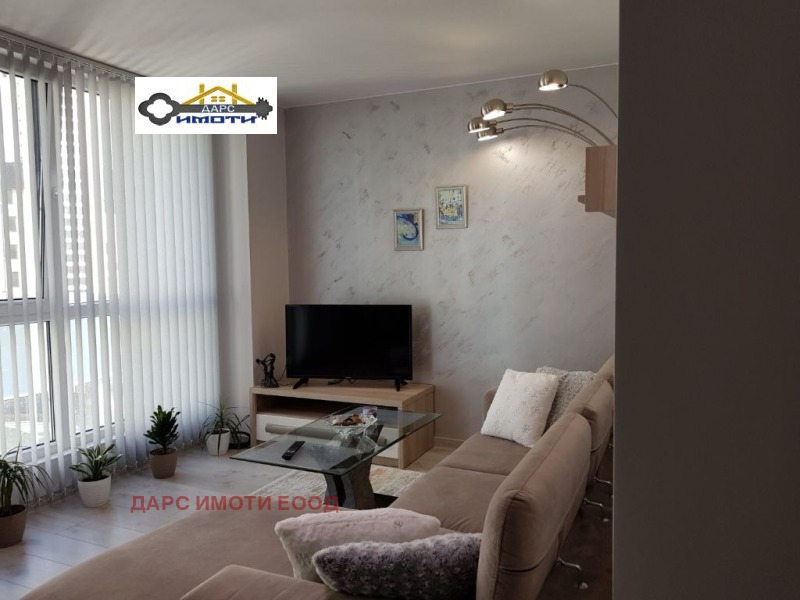 Дава под нем  3-стаен, град Пловдив, Кършияка •  700 EUR • ID 48719208 — holmes.bg - [1] 