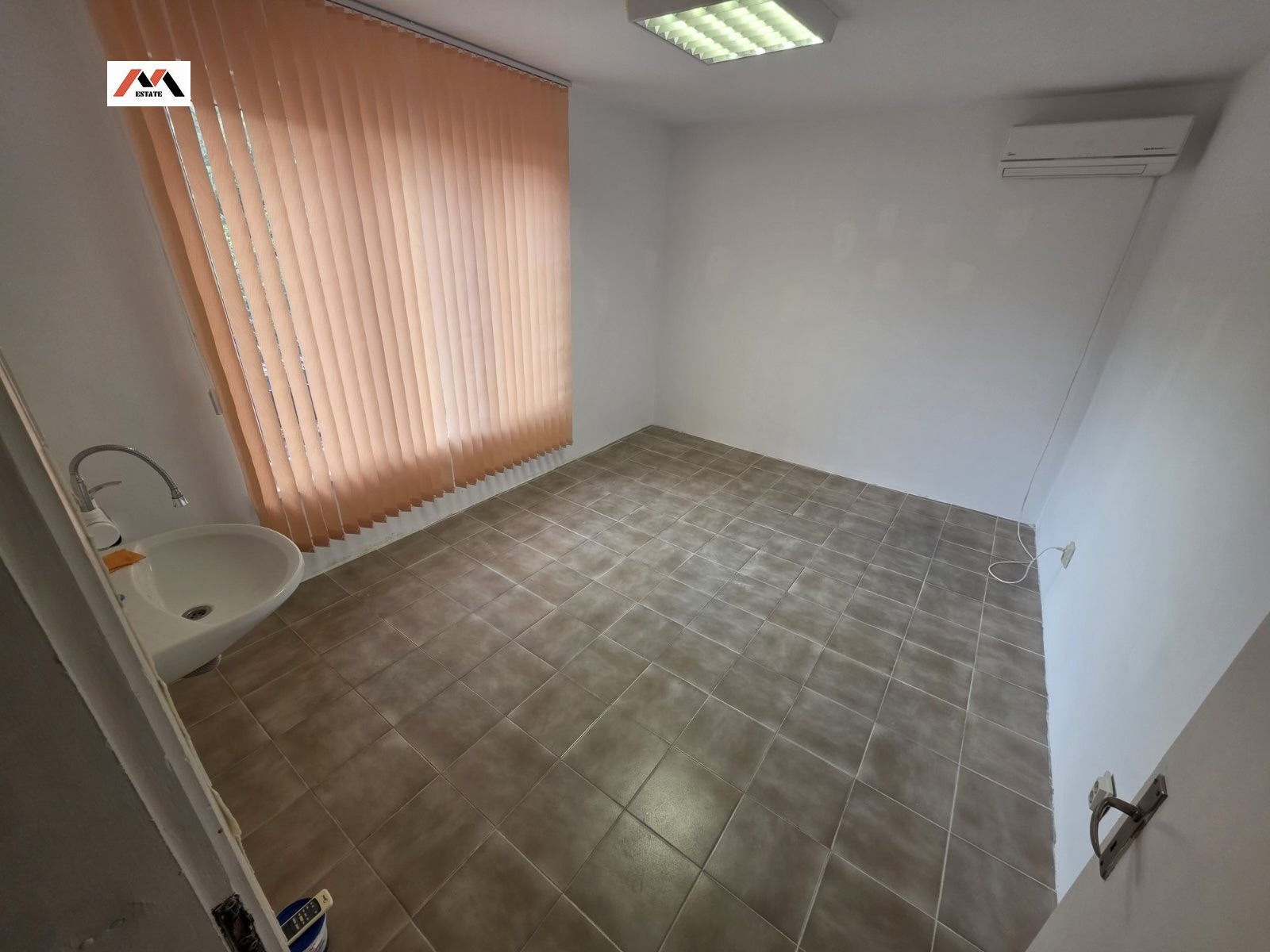 Дава под наем ОФИС, гр. Стара Загора, Център, снимка 5 - Офиси - 56183268