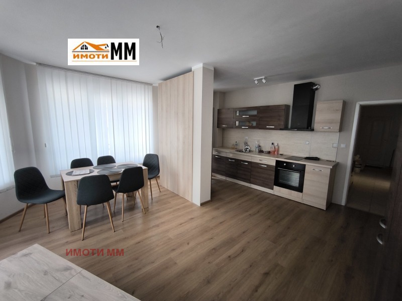 Da affittare  2 camere da letto Plovdiv , Tsentar , 100 mq | 17349428