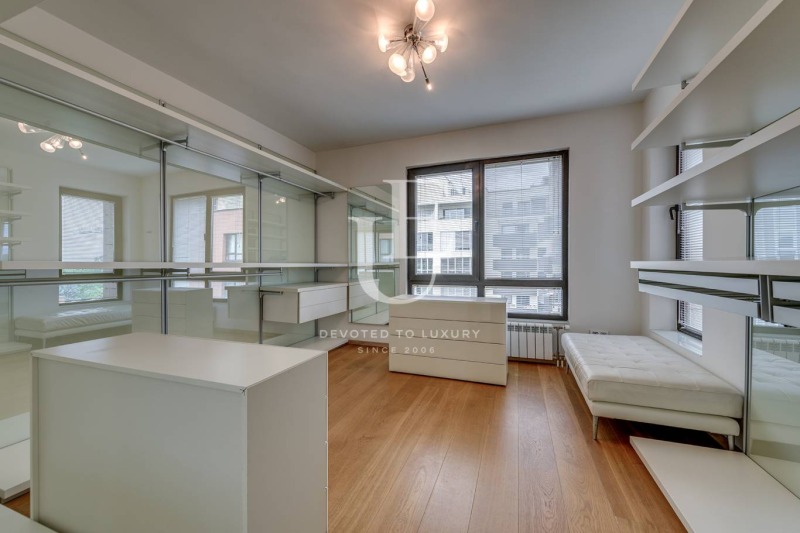 K pronájmu  3 ložnice Sofia , Iztok , 280 m2 | 33710933 - obraz [13]
