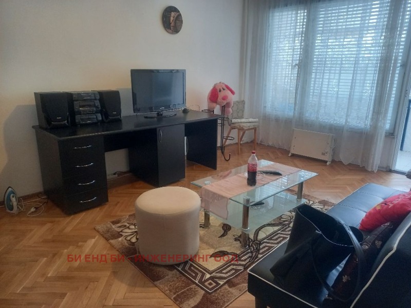 Издаје се  1 спаваћа соба Софија , Хаджи Димитар , 65 м2 | 71839992 - слика [3]