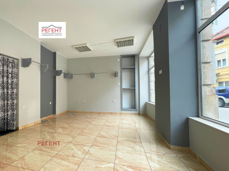För uthyrning  affär Gabrovo , Centar , 31 kvm | 14994366 - bild [2]