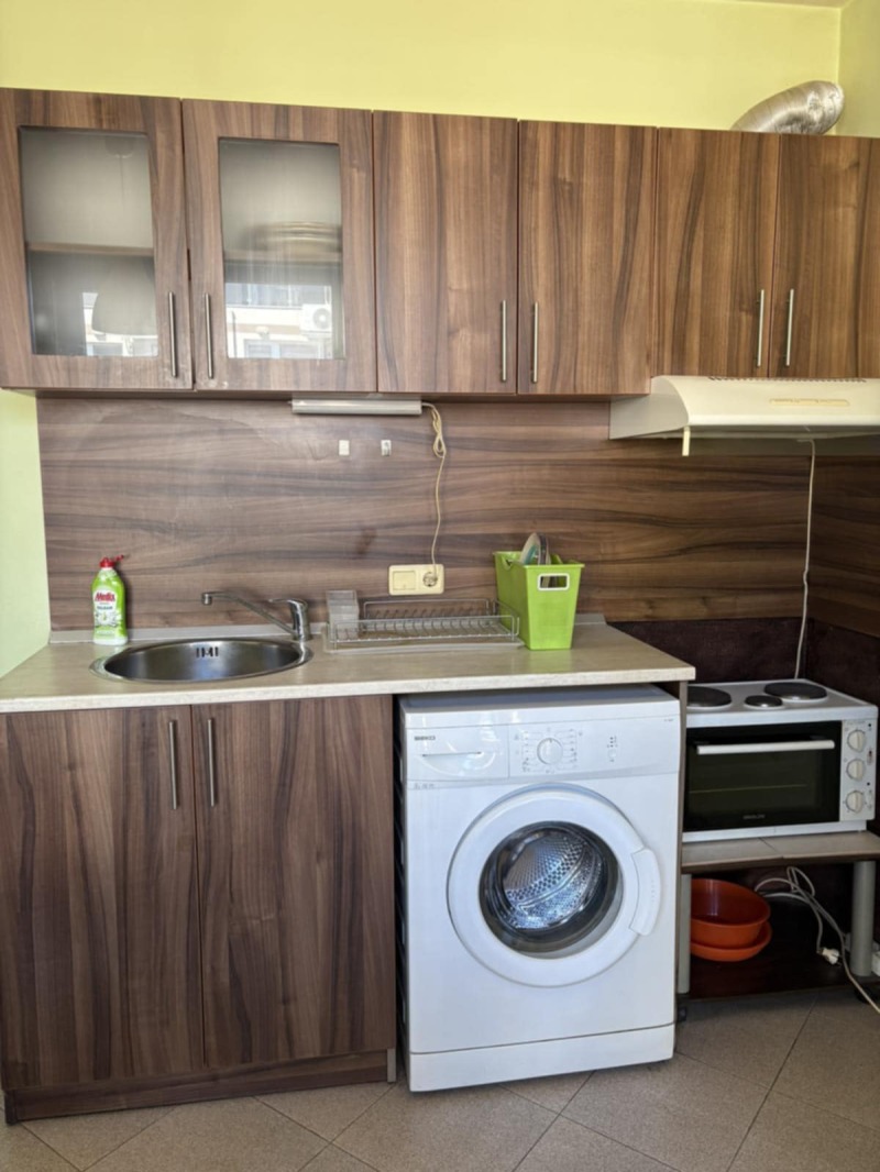 Дава под нем  2-стаен, град София, Овча купел •  899 лв. • ID 73922356 — holmes.bg - [1] 