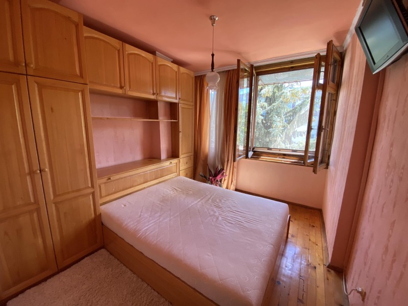 Издаје се  2 спаваће собе Софија , Карпузица , 61 м2 | 36122173 - слика [9]