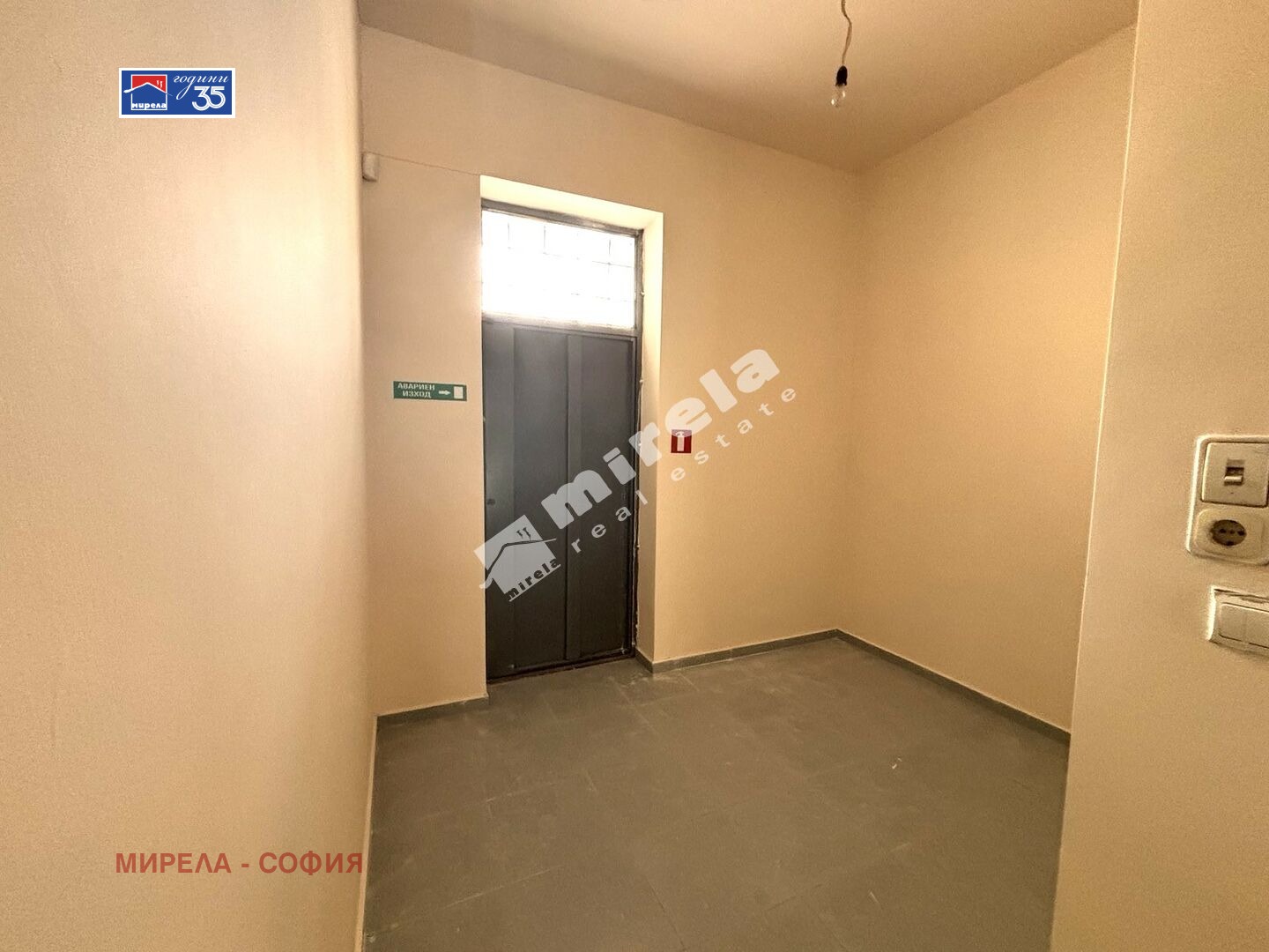 Дава под наем МАГАЗИН, гр. София, Център, снимка 2 - Магазини - 54214898