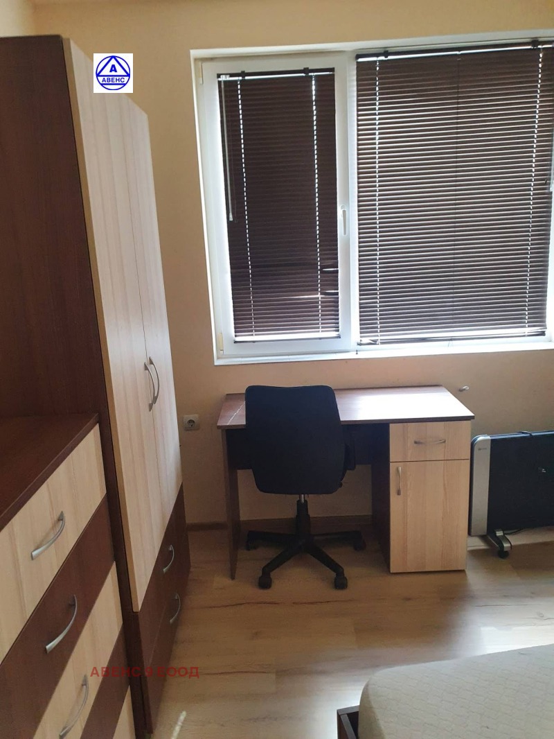 För uthyrning  2 sovrum Pleven , Idealen centar , 70 kvm | 53516481 - bild [2]