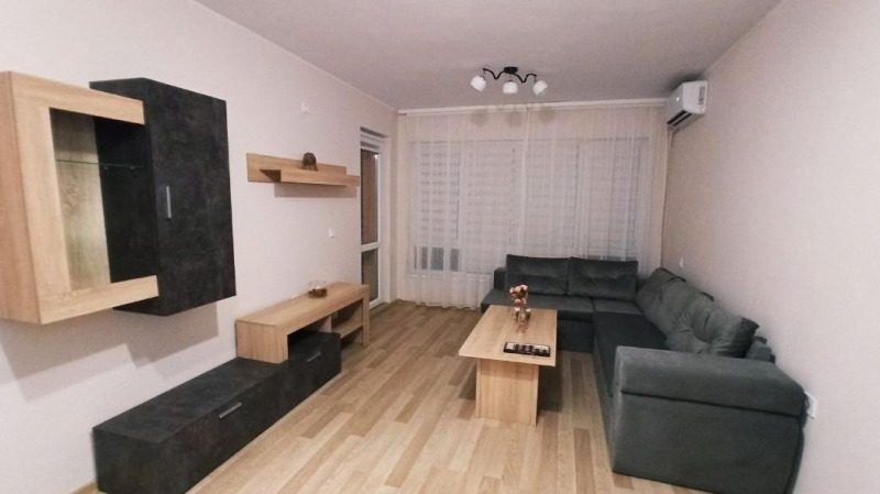 Издаје се  1 спаваћа соба Пловдив , Јyжен , 65 м2 | 76442984