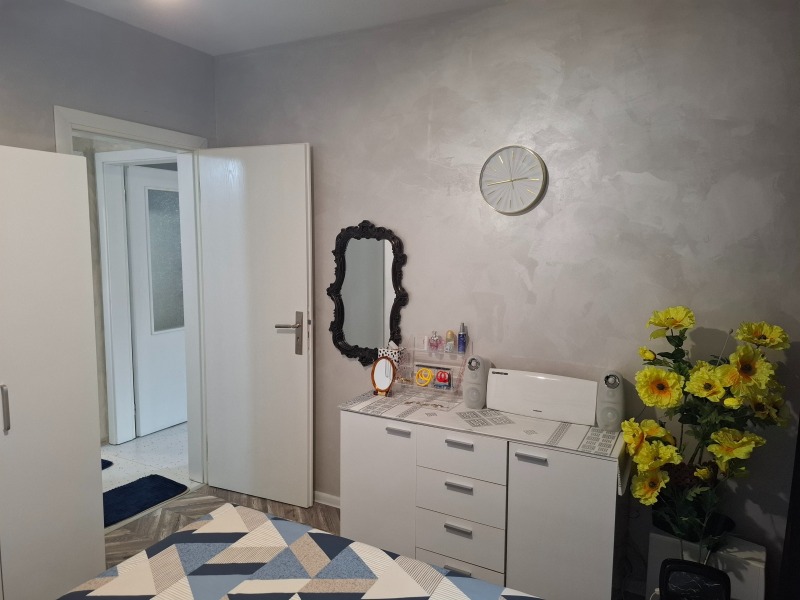 Til leje  1 soveværelse Plovdiv , Yuzhen , 75 kvm | 64579257 - billede [12]