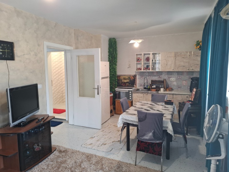 Til leje  1 soveværelse Plovdiv , Yuzhen , 75 kvm | 64579257 - billede [4]