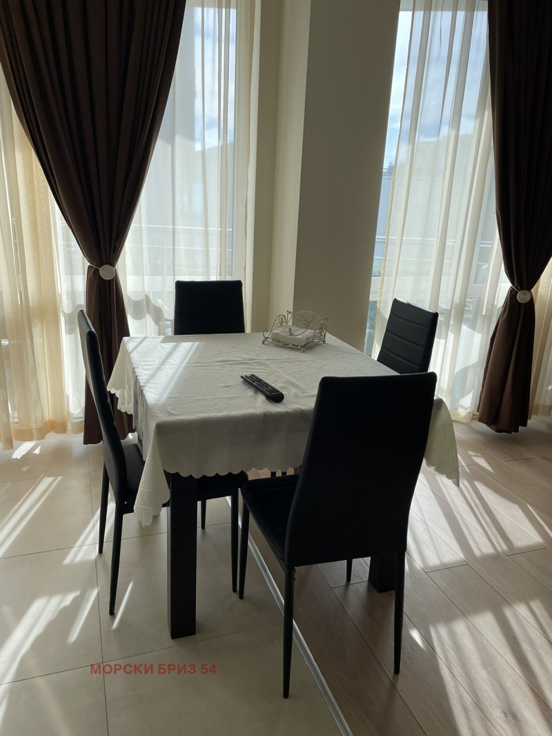 Издаје се  1 спаваћа соба Бургас , Сарафово , 70 м2 | 72604308 - слика [3]